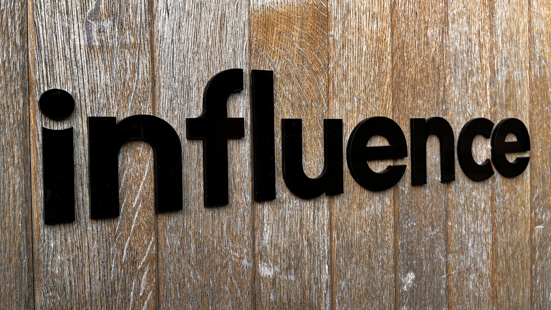 Influence door sign image
